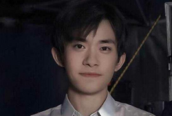 吃瓜爆料易烊千玺女友,瓜友揭秘神秘女友身份